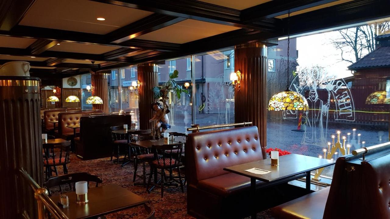 Hotel Bishops Arms مورا المظهر الخارجي الصورة
