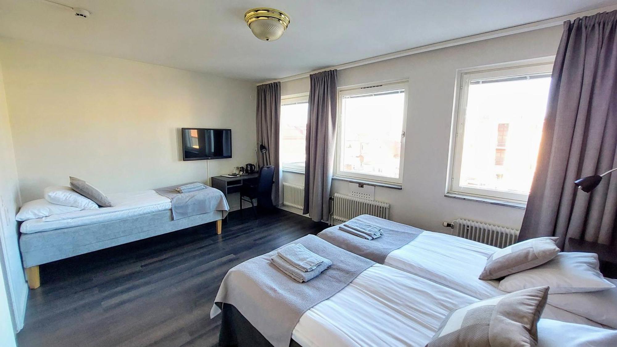 Hotel Bishops Arms مورا المظهر الخارجي الصورة